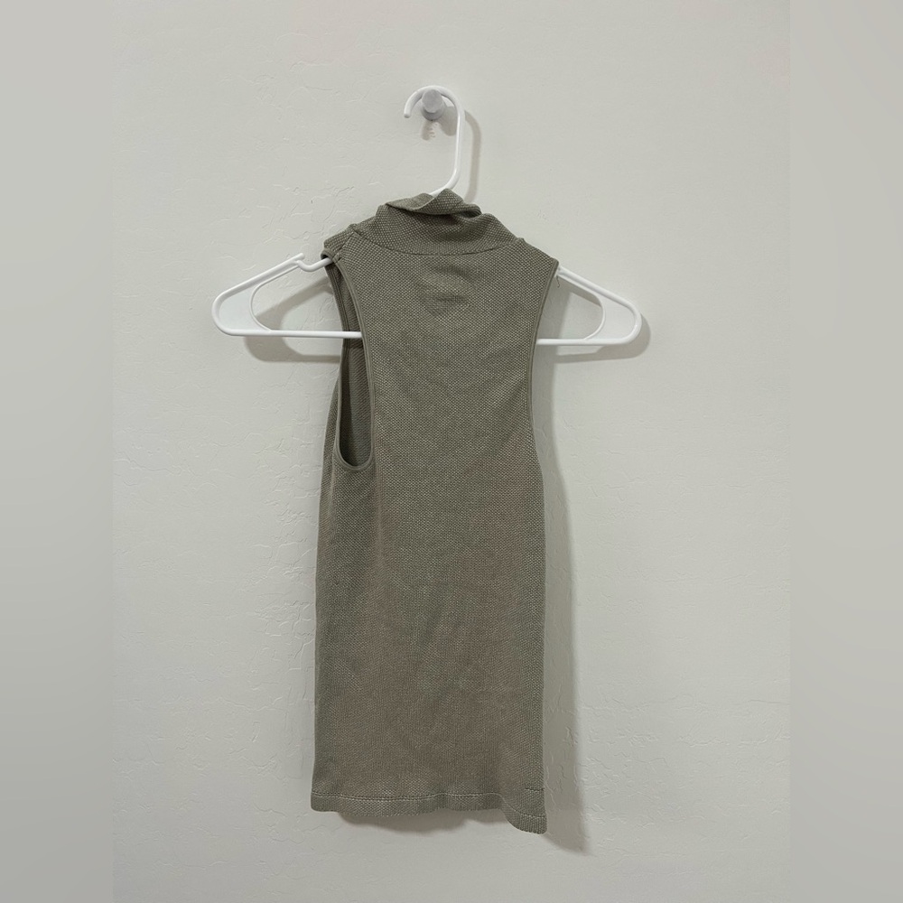 Free people intimacy Always Ready Seamless turtleneck Tank - Size XS / Small - Picture 3 of 6